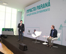O Governo do Estado abriu espaço para novos empreendedores mostrarem seus negócios na Semana Paraná Inovador. Nesta quarta-feira (16), a rodada de apresentações Impacta Paraná - Inovação Social em Movimento levou para o Palácio Iguaçu pessoas que encontraram soluções que ajudam as pessoas nas áreas de saúde, meio ambiente e acessibilidade.Foto: Ari Dias/AEN