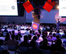 As medidas do Governo que contribuem para o Paraná atrair investimentos e apresentar desempenho positivo em indicadores como o crescimento da produção industrial e a abertura de empregos, foram tema da palestra do governador Carlos Massa Ratinho Junior, nesta quarta-feira (16), para empresários de Londrina e região.