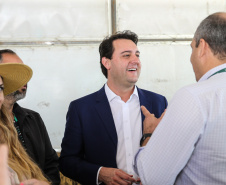 O governador Carlos Massa Ratinho Junior participa nesta quinta-feira (17),  no Parque de Exposições Lacerda Werneck, em Guarapuava, da primeira edição da Agropec, evento voltado a produtores rurais da região e que reúne palestras técnicas, leilões de animais e culinária tropeira e regional. Guarapuava, 17/10/2019 -  Foto: Geraldo Bubniak/AEN