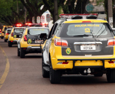 A Operação Todos por Um, realizada pelo 1º Comando Regional da PM (1º CRPM), nesta sexta-feira (18), em Curitiba, abordou 900 pessoas e encaminhou 14 para delegacias. Vinte veículos foram apreendidos. Houve também a lavratura de nove Termos Circunstanciados (oito por uso de drogas e um por desacato). A operação iniciou-se por volta de 17 horas e seguiu até às 23 horas. Foto: Soldado Ismael Ponchio