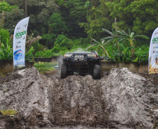 Guaratuba, Antonina, Matinhos, Morretes, Pontal do Paraná, Guaraqueçaba e Paranaguá, no Litoral, abrigam até o próximo fim de semana competições de handebol, surf, triátlon, além de espetáculos de balonismo e Futebol das Estrelas. É a quarta etapa dos Jogos de Aventura e Natureza, a segunda no Litoral do Estado. A abertura foi sábado (19) e as atividades acontecem durante a semana.Foto: Denis Ferreira Netto/SEDEST