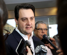 O governador Carlos Massa Ratinho Junior particiou nesta segunda-feira (21) do evento de premiação do Concurso Agrinho 2019. Promovido pela Federação da Agricultura do Paraná (Faep), com a parceria do Governo do Estado, o programa envolve, todo ano, aproximadamente 800 mil alunos e mais de 50 mil professores. Pinhais,21/10/2019 Foto:Jaelson Lucas / AEN