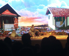 O governador Carlos Massa Ratinho Junior particiou nesta segunda-feira (21) do evento de premiação do Concurso Agrinho 2019. Promovido pela Federação da Agricultura do Paraná (Faep), com a parceria do Governo do Estado, o programa envolve, todo ano, aproximadamente 800 mil alunos e mais de 50 mil professores. Pinhais,21/10/2019 Foto:Jaelson Lucas / AEN