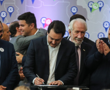 O governador Carlos Massa Ratinho Junior anuncia nesta segunda-feira (21) a liberação de R$ 50 milhões para ações da área da saúde.   Curitiba, 21/10/2019 - Foto: Geraldo Bubniak/AEN