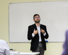 A empresa pública Portos do Paraná voltou a se reunir com o Conselho Temático de Infraestutura do G7, no Sindicato e Organização das Cooperativas do Estado do Paraná (Ocepar). Nesta terça-feira (22), esteve em debate a construção do Plano Ferroviário Paranaense, proposto pelo setor produtivo. A ideia é aumentar a participação do modal no transporte de cargas, com a reestruturação da malha ferroviária. Foto: Ocepar