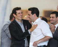 O governador Carlos Massa Ratinho Junior confirma nesta terça-feira (22) recursos para investimentos em infraestrutura escolar. Serão emitidas ordens de serviço para início de obras de reparos e melhorias e autorizadas novas licitações, envolvendo mais de 100 escolas, em todas as regiões do Estado   Curitiba, 22/10/2019 - Foto: Geraldo Bubniak/AEN