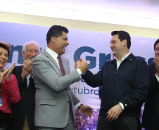 O governador Carlos Massa Ratinho Junior, acompanhado do prefeito Marcelo Rangel, do vice-governador Darci Piana e de diversas autoridades, assinou o decreto que transfere temporariamente a sede do governo estadual para o município. A iniciativa coincide com a Feira Paraná, que acontece de 18 a 27 de outubro.Foto:Jaelson Lucas / AEN