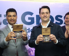 O governador Carlos Massa Ratinho Junior, acompanhado do prefeito Marcelo Rangel, do vice-governador Darci Piana e de diversas autoridades, assinou o decreto que transfere temporariamente a sede do governo estadual para o município. A iniciativa coincide com a Feira Paraná, que acontece de 18 a 27 de outubro.Foto:Jaelson Lucas / AEN