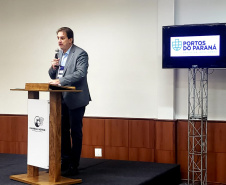 A Portos do Paraná enviou nesta quarta-feira (23) 43 funcionários para participar do 3° Seminário de Cabotagem e Intermodalidade - Logística e Infraestrutura, organizado pelo Instituto de Diplomacia Empresarial e Marketing de Cidades (Idem). São 250 pessoas no evento que acontece durante todo o dia em Paranaguá.Foto: Pierpaolo Nota/ Portos do Paraná 