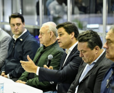 A empresa pública Portos do Paraná vai aproveitar a participação na Feira Paraná, em Ponta Grossa, para impulsionar novos negócios. A cidade dos Campos Gerais é a segunda principal origem de cargas que embarcam em Paranaguá para o Mundo e onde o setor produtivo, paranaense e de outros estados, está reunido até domingo (27). Foto: Claudio Neves/Portos do Paraná