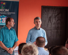 Comec reúne-se com associação de moradores em Colombo. Foto: Divulgação/Comec