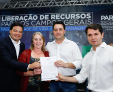 Ponta Grossa e outros 12 municípios dos Campos Gerais vão investir R$ 19,9 milhões em pavimentação de ruas, compra de equipamentos de videomonitoramento, máquinas, ambulância e ônibus escolares, além de ações na área da saúde