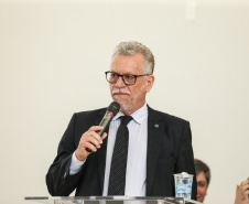 O governador Carlos Massa Ratinho Junior e a presidente do IBGE (Instituto Brasileiro de Geografia e Estatística), Susana Cordeiro Guerra, divulgam nesta sexta-feira (25), no Palácio Iguaçu, os números do Censo Agropecuário 2017.  Na foto,  diretor de Crédito e Estudos Econômicos do Ministério da Agricultura, Pecuária e Abastecimento , Wilson Vaz de Araújo. Curitiba, 25/10/2019 - Foto: Geraldo Bubniak/AEN
