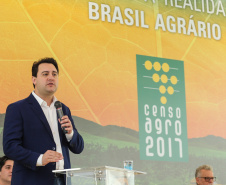 O governador Carlos Massa Ratinho Junior e a presidente do IBGE (Instituto Brasileiro de Geografia e Estatística), Susana Cordeiro Guerra, divulgam nesta sexta-feira (25), no Palácio Iguaçu, os números do Censo Agropecuário 2017.  Curitiba, 25/10/2019 - Foto: Geraldo Bubniak/AEN