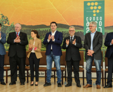 O governador Carlos Massa Ratinho Junior e a presidente do IBGE (Instituto Brasileiro de Geografia e Estatística), Susana Cordeiro Guerra, divulgam nesta sexta-feira (25), no Palácio Iguaçu, os números do Censo Agropecuário 2017.  Curitiba, 25/10/2019 - Foto: Geraldo Bubniak/AEN