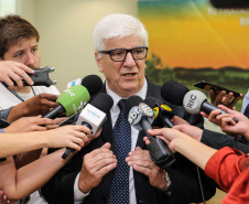 O governador Carlos Massa Ratinho Junior e a presidente do IBGE (Instituto Brasileiro de Geografia e Estatística), Susana Cordeiro Guerra, divulgam nesta sexta-feira (25), no Palácio Iguaçu, os números do Censo Agropecuário 2017.  Curitiba, 25/10/2019 - Foto: Geraldo Bubniak/AEN