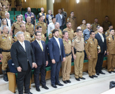A entrega de medalhas de Mérito Rodoviário e homenagens aos policiais militares marcaram o evento de comemoração pelos 55 anos de criação do Batalhão de Polícia Rodoviária (BPRv) nesta sexta-feira (25), no auditório do Departamento de Estradas e Rodagem, em Curitiba.