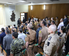 A entrega de medalhas de Mérito Rodoviário e homenagens aos policiais militares marcaram o evento de comemoração pelos 55 anos de criação do Batalhão de Polícia Rodoviária (BPRv) nesta sexta-feira (25), no auditório do Departamento de Estradas e Rodagem, em Curitiba.