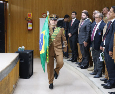 A entrega de medalhas de Mérito Rodoviário e homenagens aos policiais militares marcaram o evento de comemoração pelos 55 anos de criação do Batalhão de Polícia Rodoviária (BPRv) nesta sexta-feira (25), no auditório do Departamento de Estradas e Rodagem, em Curitiba.