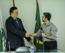 Para construir uma relação de maior confiança com investidores e clientes, a Portos do Paraná adota uma série de medidas no combate à corrupção, como forma de garantir ética e integridade no serviço público. Diretores e funcionários da empresa pública participaram nesta segunda-feira (28) de uma palestra com o controlador-geral do Estado, Raul Siqueira, sobre o Programa de Integridade e Compliance do Governo do Paraná.