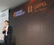 O governador Carlos Massa Ratinho Junior e o presidente da Copel, Daniel Slaviero, lançam nesta terça-feira (29) o Programa Paraná Trifásico, em Curitiba