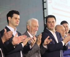 O governador Carlos Massa Ratinho Junior e o presidente da Copel, Daniel Slaviero, lançam nesta terça-feira (29) o Programa Paraná Trifásico, em Curitiba