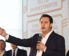 O governador Carlos Massa Ratinho Junior e o presidente da Copel, Daniel Slaviero, lançam nesta terça-feira (29) o Programa Paraná Trifásico, em Curitiba