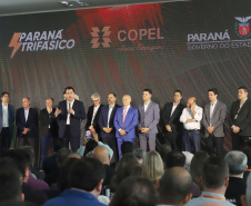 O governador Carlos Massa Ratinho Junior e o presidente da Copel, Daniel Slaviero, lançam nesta terça-feira (29) o Programa Paraná Trifásico, em Curitiba