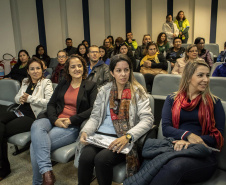 Mais de 7 mil pessoas já visitaram o Porto de Paranaguá em 2019. Em março deste ano, a empresa pública Portos do Paraná intensificou as visitas de grupos técnicos. Em junho, passou a receber os interessados também aos sábados. São estudantes, empresários e agricultores que querem aprender sobre logística e comércio internacional.