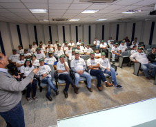 Mais de 7 mil pessoas já visitaram o Porto de Paranaguá em 2019. Em março deste ano, a empresa pública Portos do Paraná intensificou as visitas de grupos técnicos. Em junho, passou a receber os interessados também aos sábados. São estudantes, empresários e agricultores que querem aprender sobre logística e comércio internacional.