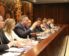 Deputados, representantes de instituições da área da odontologia, cirurgiões dentistas e população em geral participaram nesta terça-feira (29), na Assembleia Legislativa do Paraná, da audiência pública sobre Saúde Bucal: promoção, conscientização e prevenção no Paraná