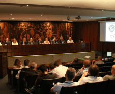 Deputados, representantes de instituições da área da odontologia, cirurgiões dentistas e população em geral participaram nesta terça-feira (29), na Assembleia Legislativa do Paraná, da audiência pública sobre Saúde Bucal: promoção, conscientização e prevenção no Paraná