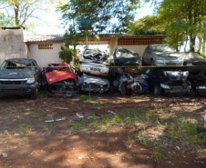 O Departamento de Estradas de Rodagem do Paraná (DER/PR) realiza terça-feira (05.11) leilão de sucata de veículos automotores. Podem participar empresas que comprovem o registro no ramo de desmontagem de veículos, seguindo o estabelecido no Edital de Leilão n.º 001/2019 – DER/SEIL, disponível no portal do DER/PR: www.der.pr.gov.br. Foto:DER