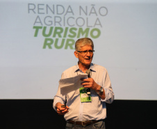Secretário de Estado da Agricultura e do AbastecimentoNorberto Ortigaraparticipa nesta quinta-feira (31),  do encontro de capacitação Governo 5.0 no Hotel Rafain Palace & Convention, em Foz do Iguaçu. Foz do Iguaçu, 31/10/2019 -  Foto: Geraldo Bubniak/AEN