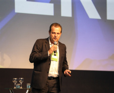 O superintendente de Ciência, Tecnologia e Ensino Superior Aldo Bonna, participa nesta sexta-feira (01),  do encontro de capacitação Governo 5.0 no Hotel Rafain Palace & Convention, em Foz do Iguaçu. Foz do Iguaçu, 01/11/2019 -  Foto: Geraldo Bubniak/AEN