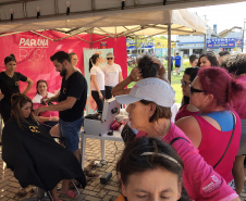 Paraná Rosa chega ao fim com a mobilização de mais de 40 mil pessoas. Foto:Valdelino Pontes
