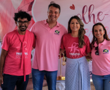 Paraná Rosa chega ao fim com a mobilização de mais de 40 mil pessoas. Foto: Valdelino Pontes