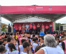 Paraná Rosa chega ao fim com a mobilização de mais de 40 mil pessoas. Foto: Valdelino Pontes