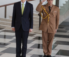 Vice-governador Darci Piana recebe o embaixador da Coreia do Sul,  Chan-Woo Kim. Curitiba,01/11/2019 - Foto: Ari Dias/AEN