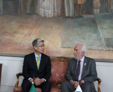 Vice-governador Darci Piana recebe o embaixador da Coreia do Sul,  Chan-Woo Kim. Curitiba,01/11/2019 - Foto: Ari Dias/AEN