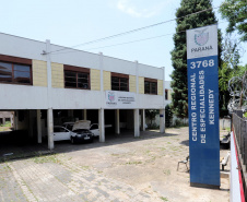 O governador Carlos Massa Ratinho Júnior assina na segunda-feira (04), a licitação para as obras do Ambulatório Médico de Especialidades da Kennedy. Presentes: secretário de Saúde, Beto Preto; Primeira Dama, Luciana Maito; diretor superintendente do Hospital do Trabalhador, Geci de Souza Junior; entre outros.Curitiba, 04-11-19.Foto: Arnaldo Alves / AEN.