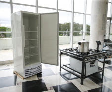 O governador Carlos Massa Ratinho Junior confirma nesta quarta-feira (06) recursos para compra de climatizadores, refrigeradores, conjuntos refeitórios, mesas, banquetas e utensílios para as escolas estaduais do Paraná. O investimento será feito por meio da Fundepar.  Curitiba, 06/11/2019 - Foto: Geraldo Bubniak/AEN