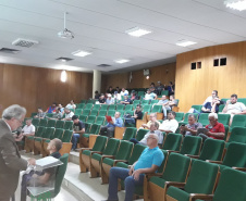 Ao longo de mais de quatro horas foram arrematados 1.074 veículos de 109 lotes, incluindo carros, motos, ônibus e caminhões no leilão promovido pelo Departamento de Estradas de Rodagem do Paraná (DER/PR) nesta terça-feira (05). Foram leiloadas sucatas de veículos automotores, apreendidos ou abandonados em rodovias estaduais. Curitiba, 07-11-2019 - Divulgação/DER