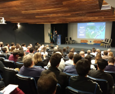 Referência no modal hidroviário, a empresa pública Portos do Paraná participou do I Seminário Infraestrutura Paraná com duas palestras sobre o setor portuário, nesta quarta-feira (6), no auditório da Celepar, em Curitiba. Organizado pelo Departamento Nacional de Infraestrutura de Transporte (DNIT), Rede de Desenvolvimento de Pessoas do Paraná e Departamento de Estradas de Rodagem (DER), o evento reúne representantes de todas as matrizes modais. Foto:  Rodrigo Sell/ Portos do Paraná 