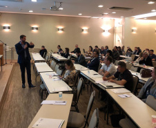 O Governo do Paraná vai melhorar o contato com o cidadão pelas mais de 70 ouvidorias distribuídas em secretarias e empresas estaduais, incluídas as instituições de ensino superior. A Controladoria-Geral do Estado reuniu nesta semana o primeiro encontro com representantes da área de vários órgãos públicos e vai propor a criação de um conselho consultivo para casos de maior complexidade. Curitiba, 07/11/2019 - Divulgação/CGE