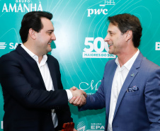 O governador Carlos Massa Ratinho Junior participa do evento de premiação das 500 maiores empresas do Sul. 