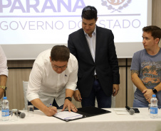 A Companhia de Saneamento do Paraná (Sanepar) vai ampliar o abastecimento de água e o esgotamento sanitário em Laranjeiras do Sul, no Centro-Oeste do Estado. A empresa está investindo R$ 17,6 milhões em obras no sistema de abastecimento e distribuição de água e mais R$ 1,9 milhão em melhorias no tratamento do esgoto. Foto: Divulgação/Sanepar