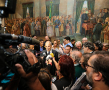 Lançamento de Livro e homenagem de universidades estaduais ao ex-governador Paulo Pimentel, no Salão Nobre do Palácio Iguaçu em Curitiba.   11/11/2019  -  Foto: Geraldo Bubniak/AEN