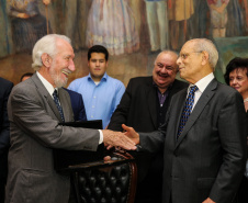 Lançamento de Livro e homenagem de universidades estaduais ao ex-governador Paulo Pimentel, no Salão Nobre do Palácio Iguaçu em Curitiba.   11/11/2019  -  Foto: Geraldo Bubniak/AEN