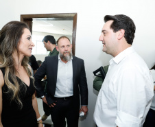 Pato Branco, no Sudoeste do Estado, ganhou uma nova sede da Delegacia da Mulher. O governador Carlos Massa Ratinho Junior inaugurou nesta terça-feira (12) o prédio em que a divisão especializada da Polícia Civil passa a funcionar. O espaço de 380 metros quadrados era utilizado pelo Fórum da cidade e foi repassado para a Secretaria de Estado da Segurança Pública.